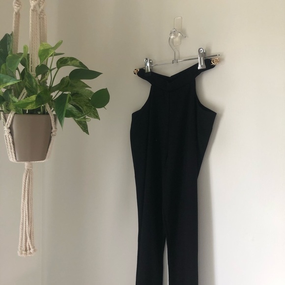 EDITORIAL - Black Flare Pants with Cut-out pocket - Picture 3 of 4